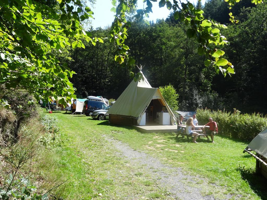 Camping Le Canada-Insolite Chiny Δωμάτιο φωτογραφία
