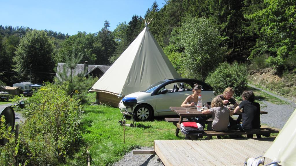 Camping Le Canada-Insolite Chiny Εξωτερικό φωτογραφία