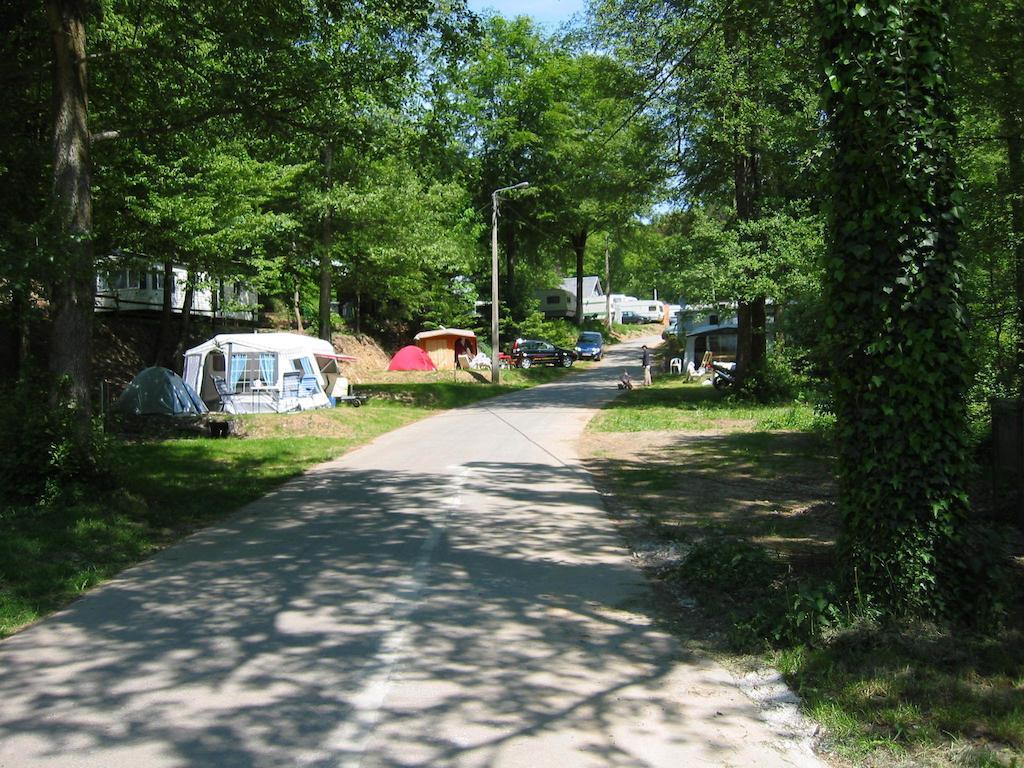 Camping Le Canada-Insolite Chiny Εξωτερικό φωτογραφία